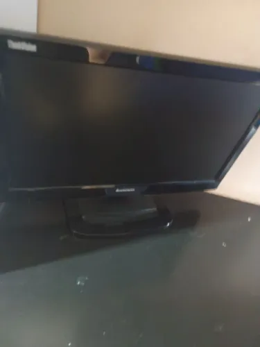 Monitor 19.5" Lenovo ThinkVision E2002bA - Excelente Estado