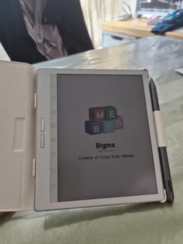 E-reader bigme B751cs