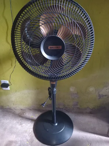 VENTILADOR DE PÉ MALLRY