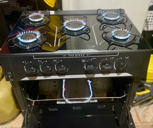 Fogão 5 bocas mesa de vidro preto. ENTREGO