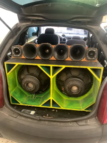 Vendo som automotivo 