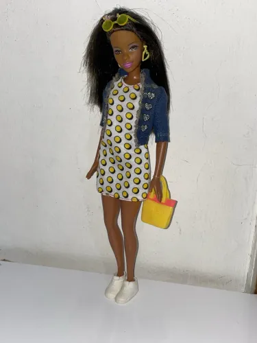 Boneca Barbie mattel negra anos 2000