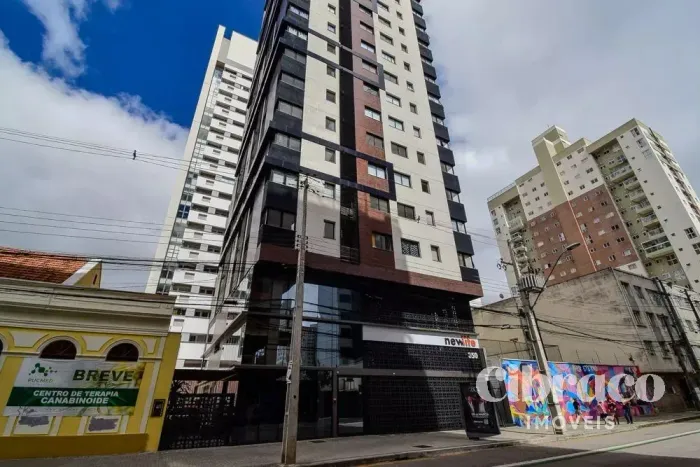 Studio no Centro de 83,18m² - Edifício New Life Visconde