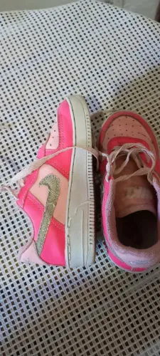 tênis infantil Nike rosa barbie tam 29.....há mais modelos e tamanhos zap 11- *