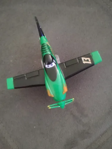 Aviao Disney Planes Ripslinger Diecast Plane produzido pela Mattel. 
