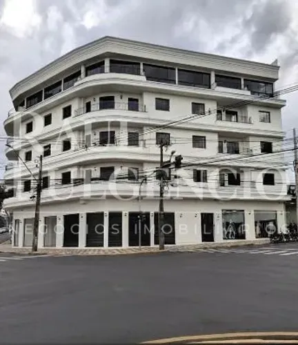 Laje corporativa para alugar no centro de Londrina - toda reformada