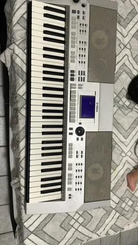 Teclado arranjador YAMAHA PSR-S500