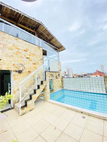 Cobertura Duplex com Piscina Privativa à Venda na Enseada Guarujá/SP
