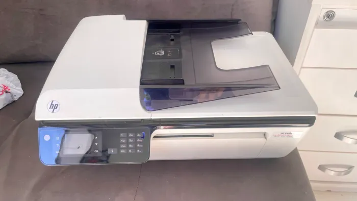 VENDE-SE - HP DeskJet Ink Advantage 2646 Multifuncional