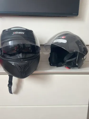 2 capacetes de moto usado 