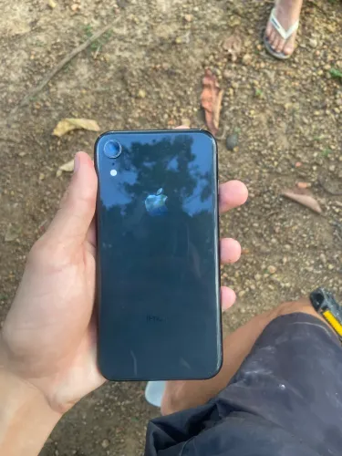 iphone xr 64gb