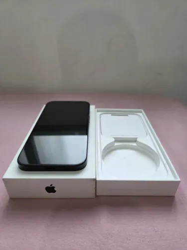 iPhone 15 128GB
