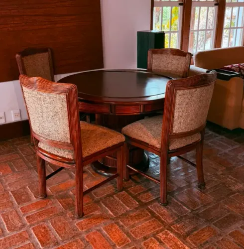 Mesa de Jogos / Carteado Vintage com 4 Cadeiras