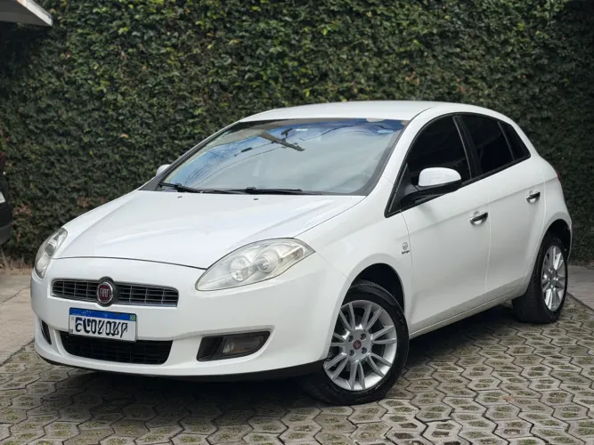 Fiat Bravo Essence Dualogic 1.8 Flex 16V 5P 2013