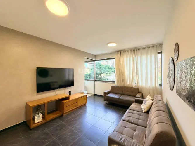 Apartamento à venda no bairro Lourdes!