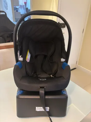 Bebê Conforto Burigotto Preto Touring X + Base