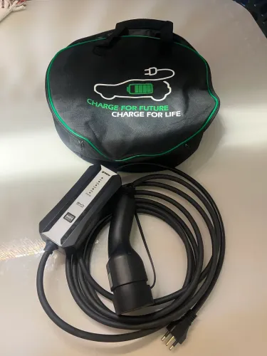 Carregador portátil carro elétrico