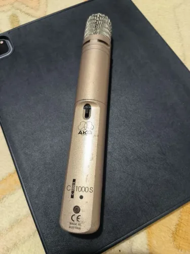 Microfone AKG C1000S Made in Austria - Profissional e Versátil