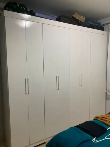 Guarda Roupa / Armário 8 portas 4 gavetas