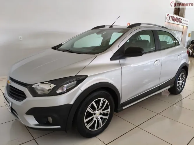 Chevrolet Onix Activ 1.4 8V Flex Mec. 4P 2018