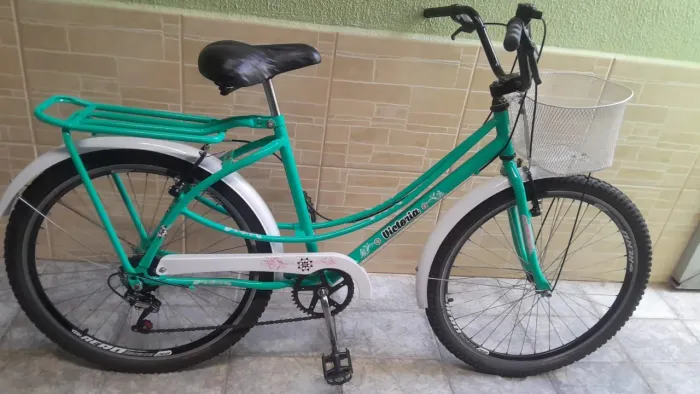 Bicicleta feminina - bom estado de conservação