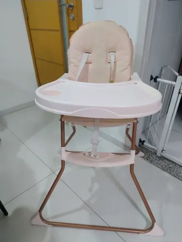 Cadeira de alimentação Galzerano em ótimo estado.