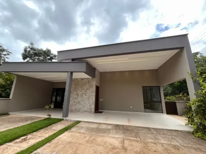 Alugo - Casa Condomínio Fazenda Real - 3 suítes sendo uma com closet