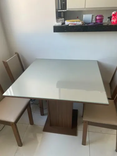 Conjunto Sala de Jantar Mesa Tampo de Vidro 4 Cadeiras Rustic/Crema/Bege