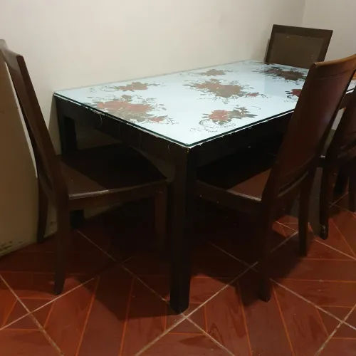 Mesa madeira tampo de vidro