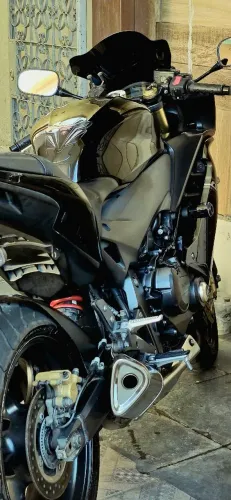 Honda Cbr 600f toda equipada