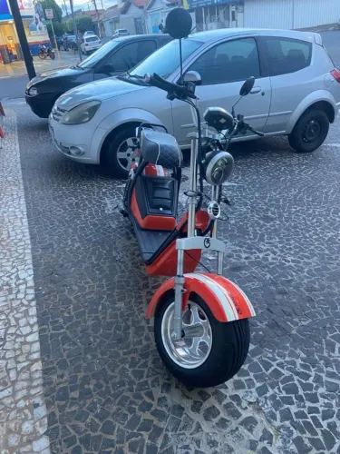 Moto Elétrica Scooter 2000w Cor Laranja/branco