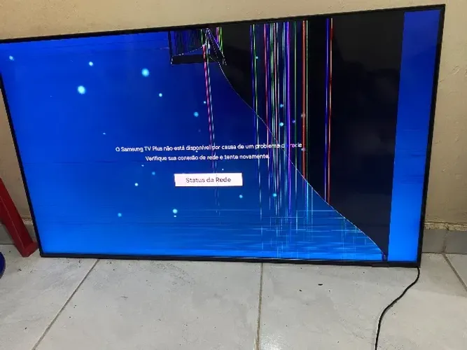 TV COM DEFEITO P/ USO DE PEÇAS