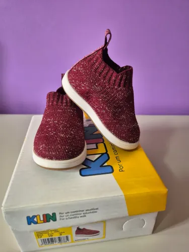 Tenis Klin, veste fácil - tamanho 17