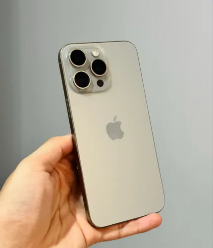 Vendo ou troco iphone 15 pro Max 256gb Titanium (aceito cartão)