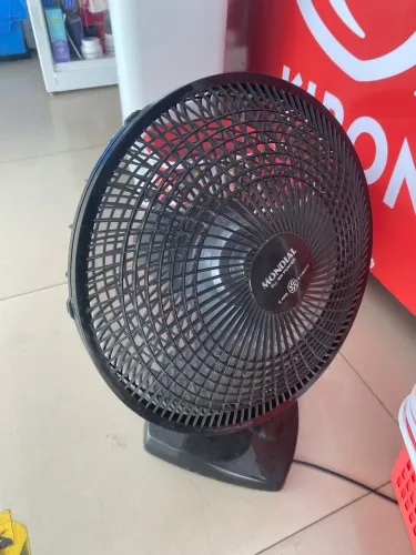 Vendo ventilador funcionando perfeitamente 6 pás