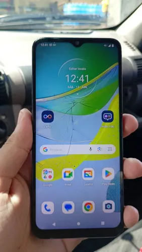 Moto e13
