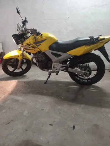 Vendo ou troco por moto cilindrada