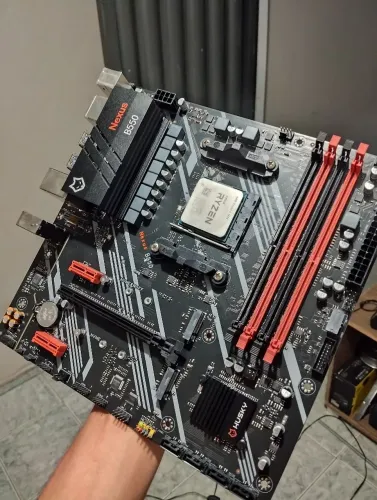 Kit Ryzen 5 3600, placa mãe B550m e SSD 512