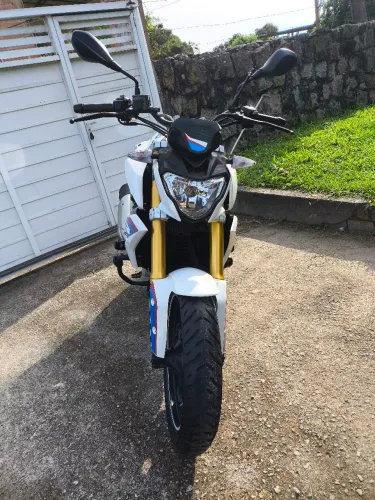 BMW 310r