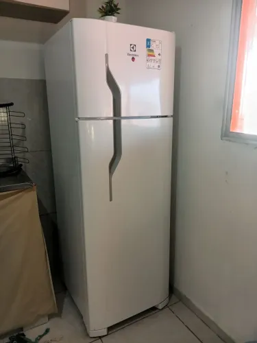 Geladeira eletrolux