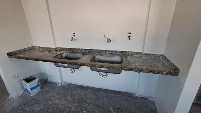 Pia de mármore dois bancadas