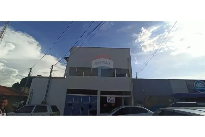 Prédio Comercial , 609 m² - venda Confresa-MT