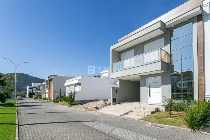 Casa em Condominio em Deltaville - Biguaçu, SC