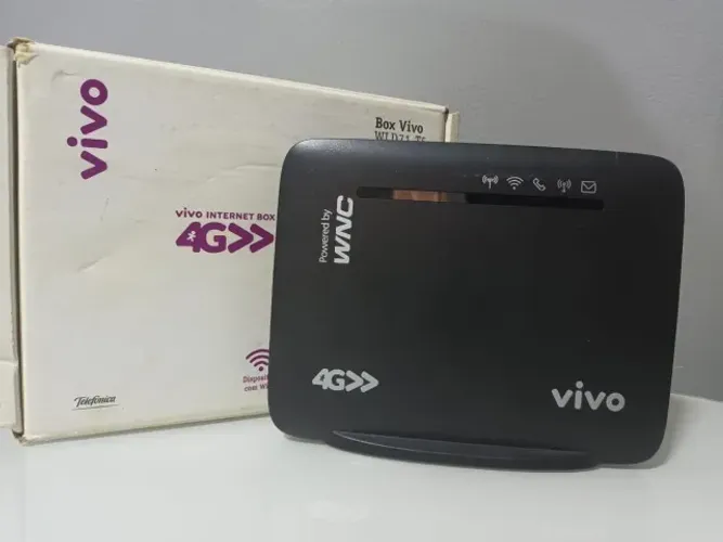 Modem Roteador  Wi-Fi 4G Vivo Preto