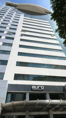 Vende Sala Comercial Mobiliada Setor Oeste - Goiânia-GO