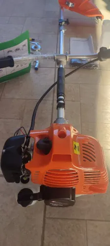 Roçadeira a gasolina
