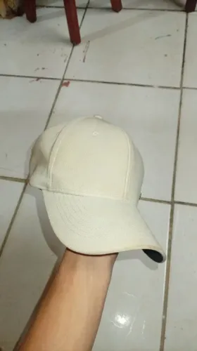Boné aba curvada Bege