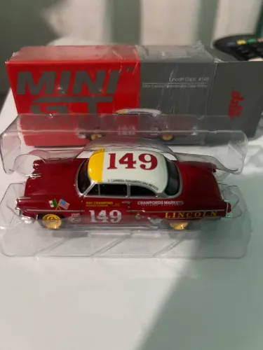 Miniatura Lincoln Capri MiniGT