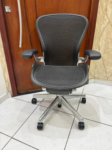 cadeira herman miller aeron Classica B semi completa