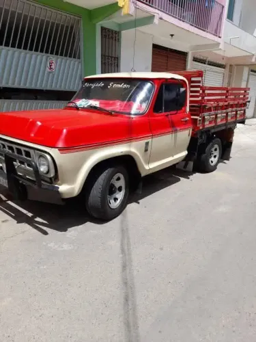 Carro muito bom só entra em contato so entra em contato